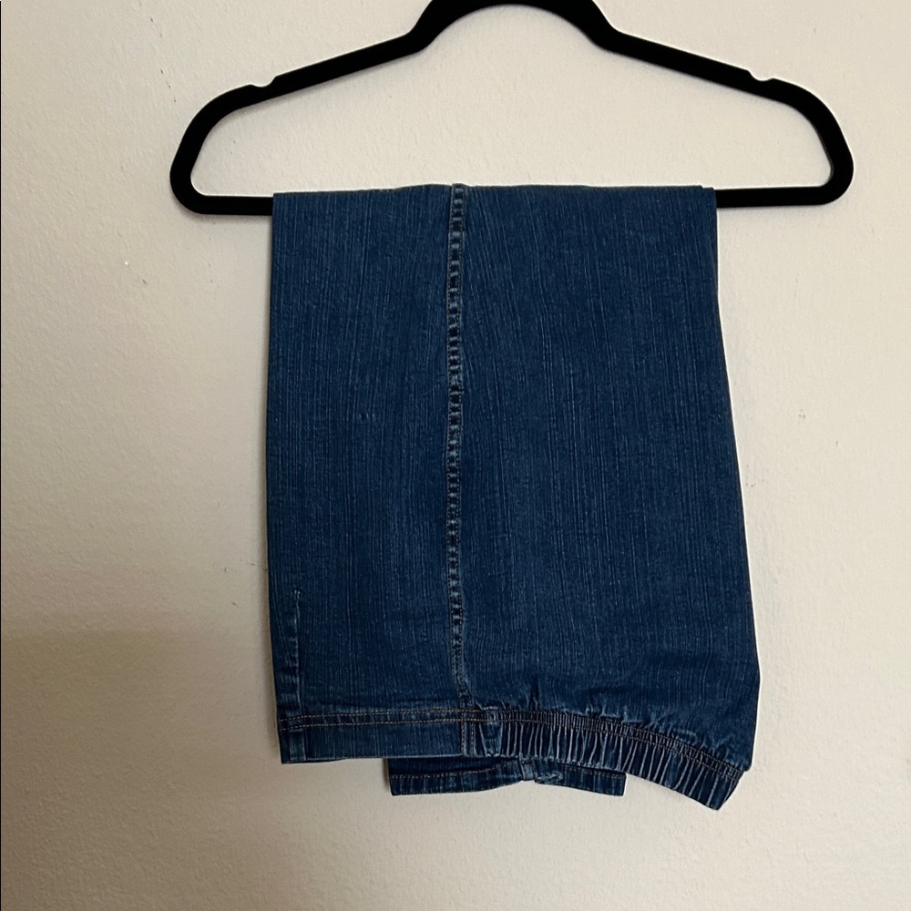 ☀️ 3 $15 Items for $25 ☀️ White Stag Stretch Denim Jeans